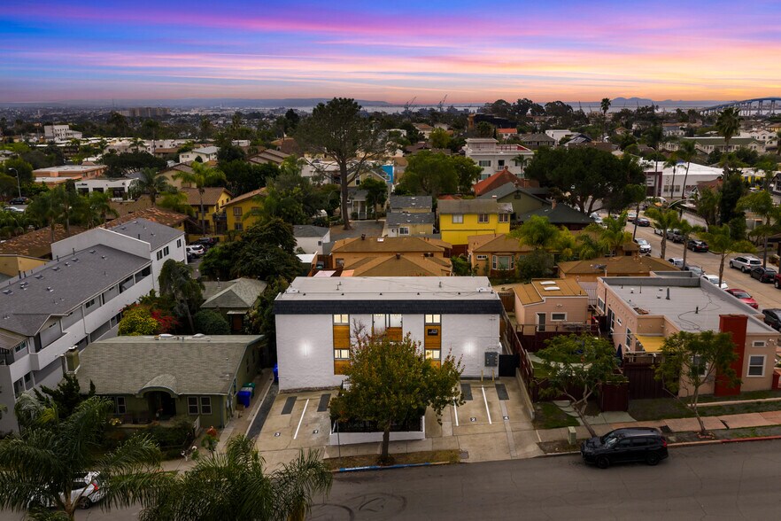 2715 A St, San Diego, CA à vendre - Photo du bâtiment - Image 2 de 22