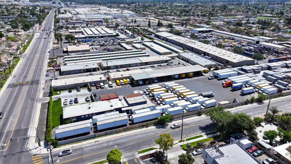 9920 Arlington Ave, Riverside, CA à vendre - Photo du bâtiment - Image 2 de 13