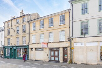 More details for 32 Market Pl, Cirencester - Retail for Sale