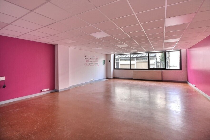 37-39 Rue Saint-Sébastien, Paris for lease - Building Photo - Image 3 of 9