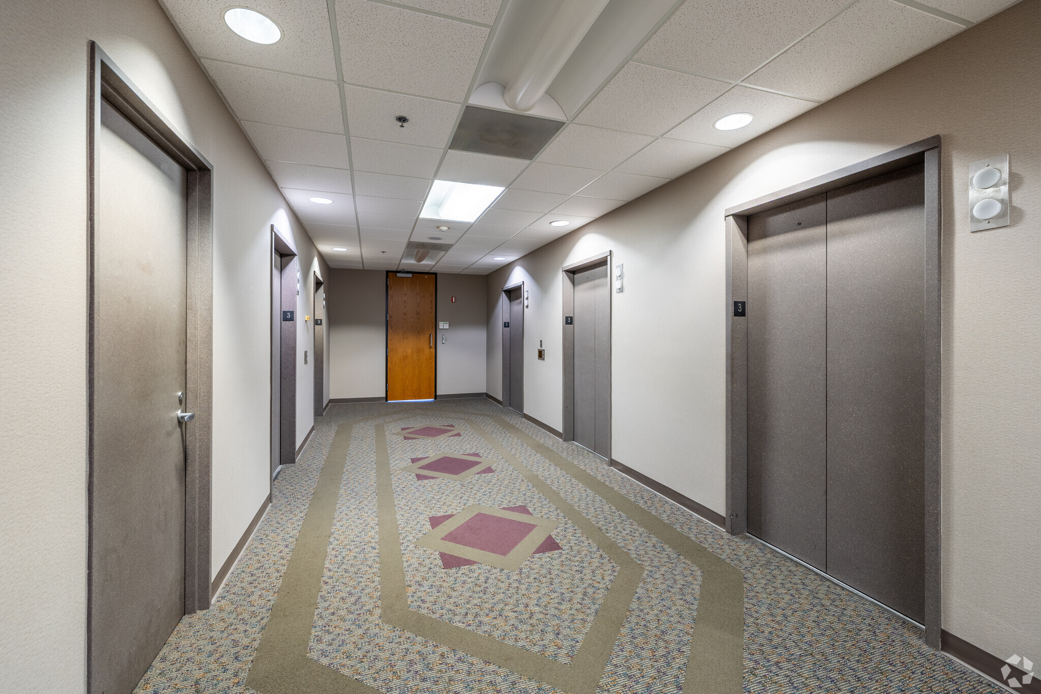 1 W 3rd St, Tulsa, OK for lease Interior Photo- Image 1 of 4