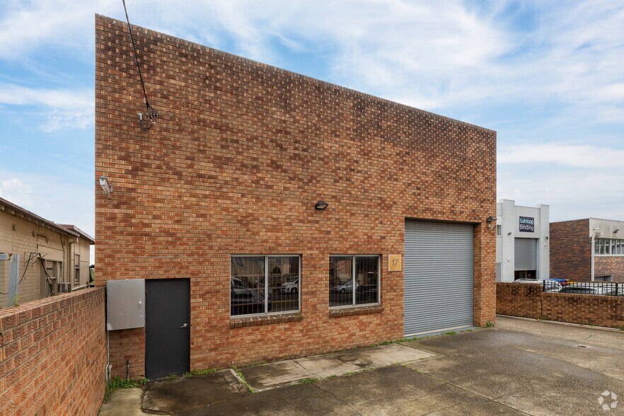 17 Hugh St, Belmore à louer - Photo du bâtiment - Image 3 de 4