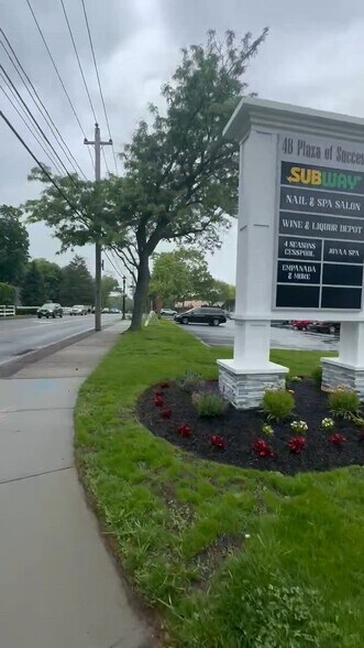 155-173 Smithtown Blvd, Nesconset, NY à louer - Vidéo sur l’inscription commerciale - Image 3 de 10