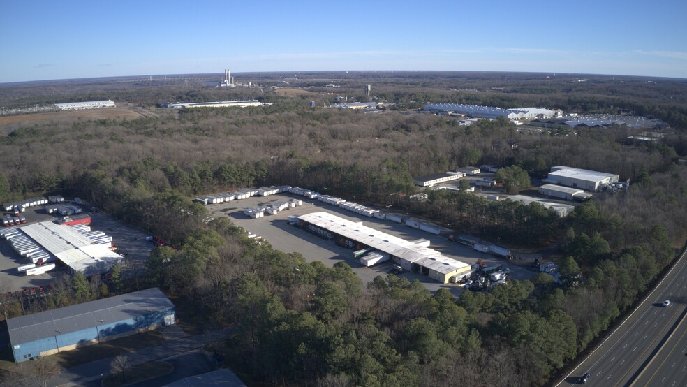 9600 Express Ln, Richmond, VA for lease - Building Photo - Image 2 of 11