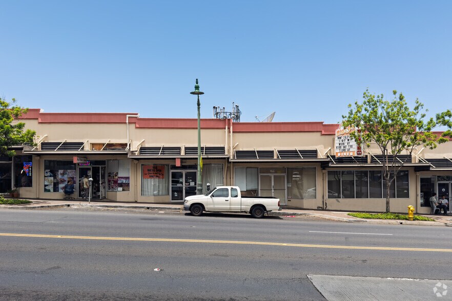 3571 Waialae Ave, Honolulu, HI à louer - Photo du bâtiment - Image 3 de 5