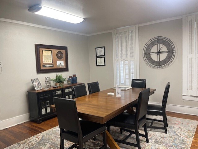 903 N Elm St, Denton, TX à louer - Photo du bâtiment - Image 3 de 6