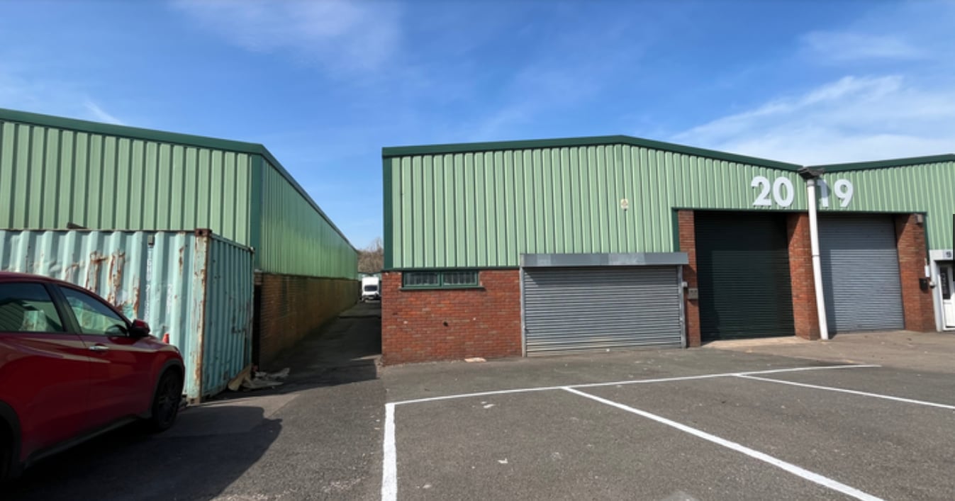Unit 21-25 Saltbrook Trading Estate, Saltbrook Rd, Halesowen for lease Building Photo- Image 1 of 4