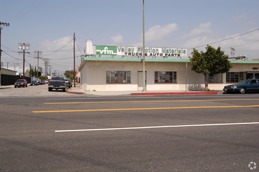 7221 Hinds Ave, North Hollywood, CA for sale - Primary Photo - Image 1 of 5
