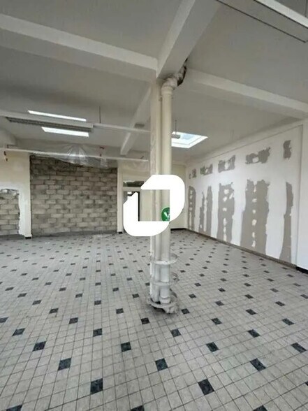 5 Rue Gambetta, Gargenville for lease - Building Photo - Image 3 of 8