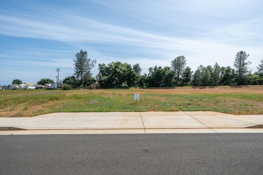 Airport Rd, Redding, CA à vendre - Aérien - Image 2 de 4