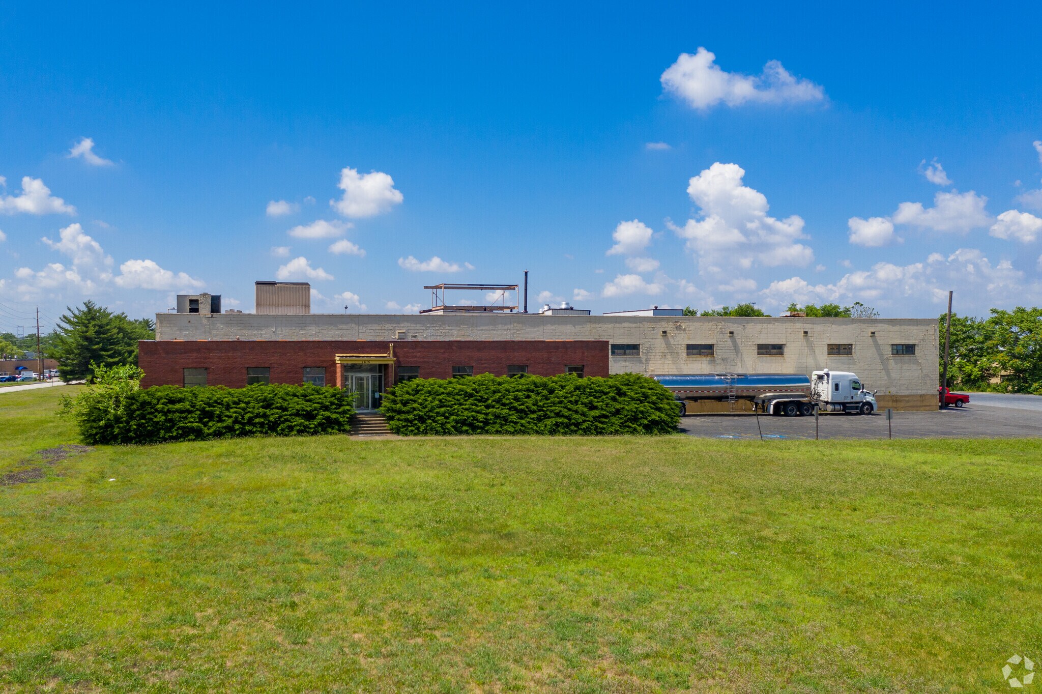 1615 Suckle Hwy, Pennsauken, NJ à louer Photo du bâtiment- Image 1 de 8