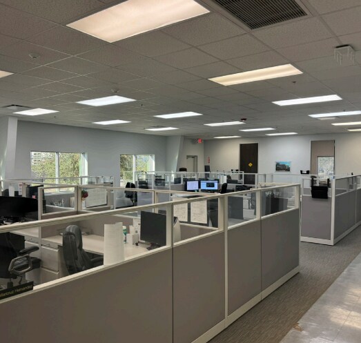 4641 Kennedy Commerce Dr, Houston, TX à louer - Photo du bâtiment - Image 3 de 11