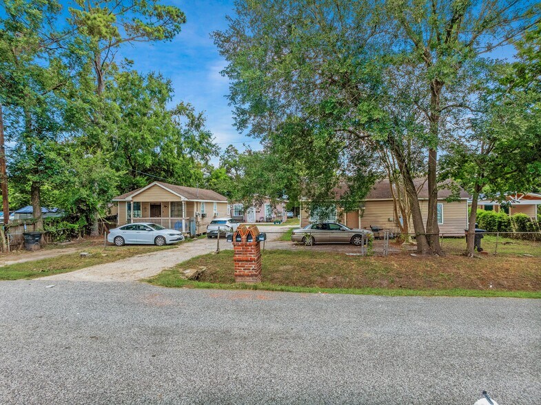 4915 Fitch St, Houston, TX à vendre - Photo du bâtiment - Image 3 de 13