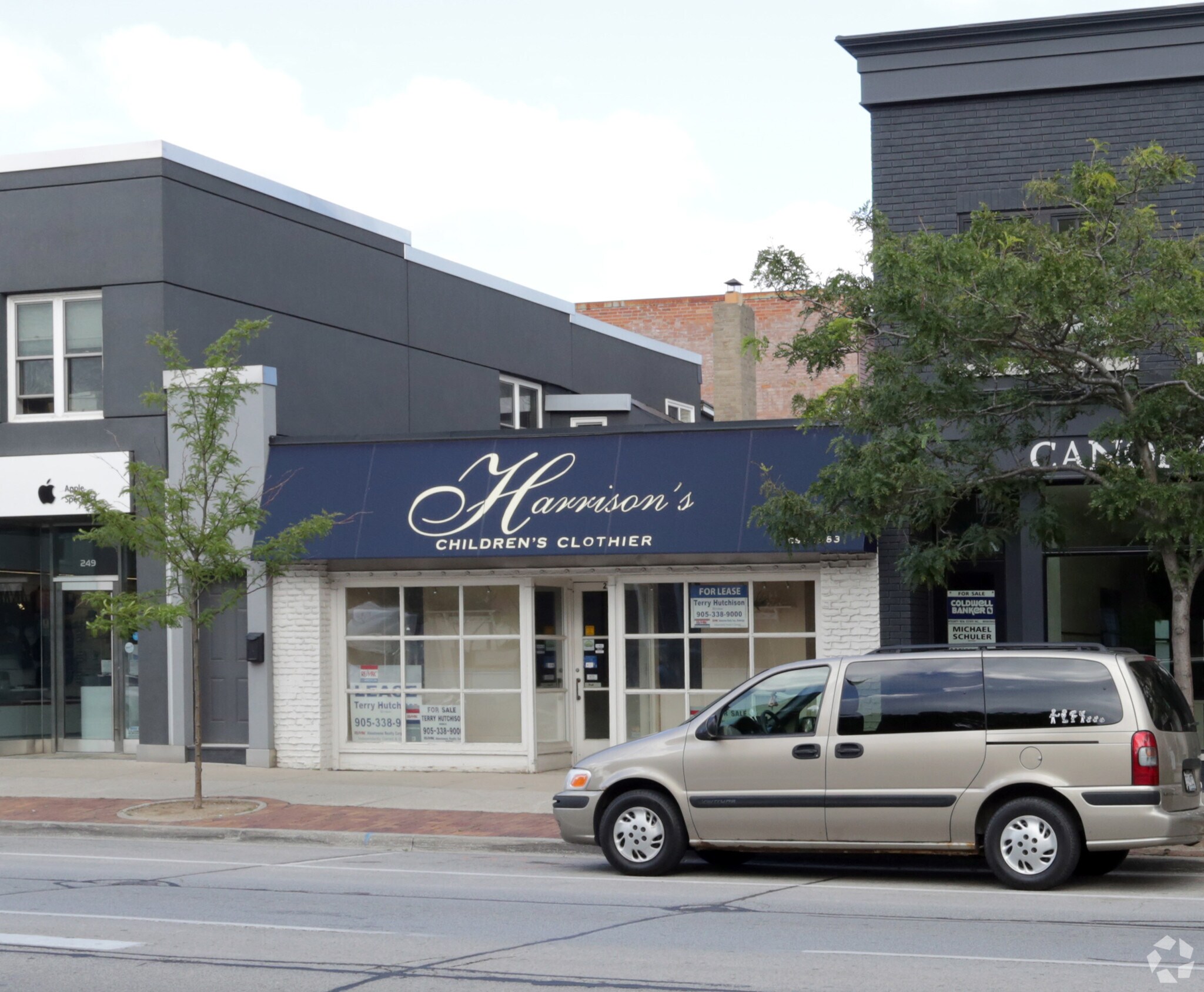 251 Lakeshore Rd E, Oakville, ON for sale Primary Photo- Image 1 of 1