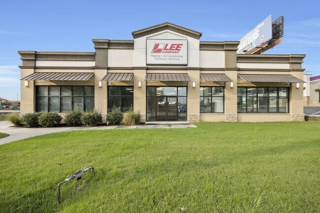 More details for 7308 Shallowford Rd, Chattanooga, TN - Retail for Lease