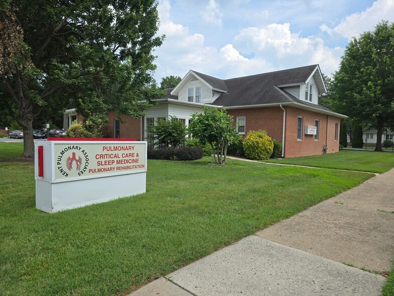 807 S Bradford St, Dover, DE à louer - Photo du bâtiment - Image 2 de 4