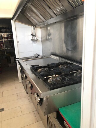 Plus de détails pour Calle Escaño, 35, Getafe - Commerce de détail à louer