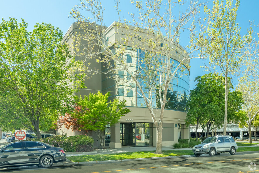 3000 S St, Sacramento, CA for lease - Primary Photo - Image 1 of 11