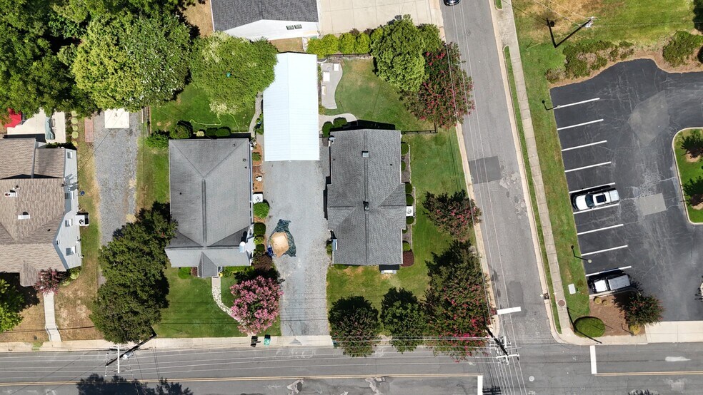 133 Academy St, Fort Mill, SC à vendre - Photo du bâtiment - Image 3 de 10