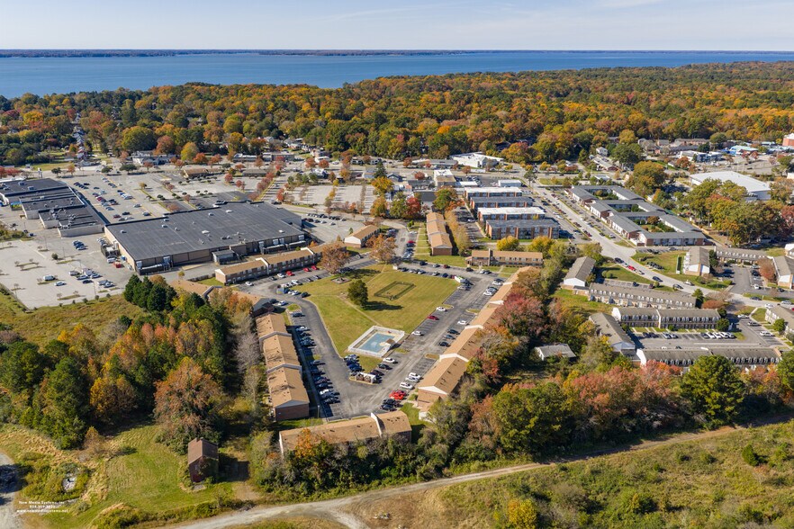 495 Nelson Dr, Newport News, VA à vendre - Photo du bâtiment - Image 2 de 18