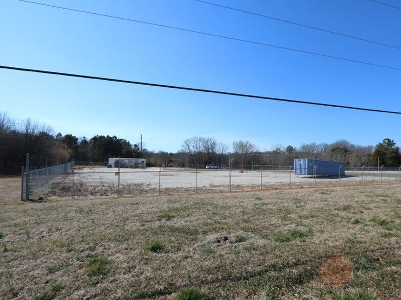 Cooper Rd, Piedmont, SC à louer - Photo du bâtiment - Image 1 de 5