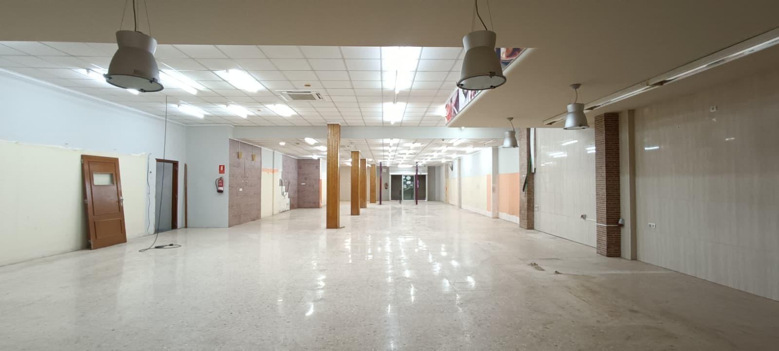 Retail in Carlet, Valencia for lease Interior Photo- Image 1 of 37