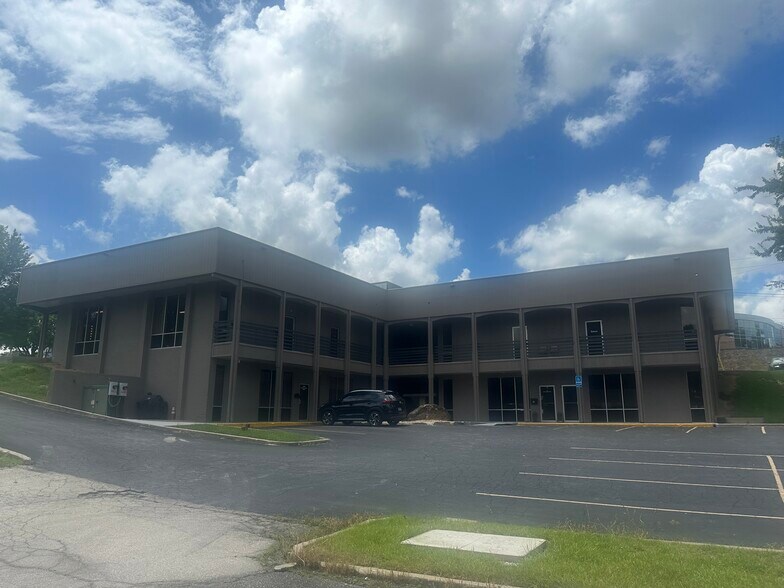 1431 Southwest Blvd, Jefferson City, MO à vendre - Photo du bâtiment - Image 3 de 6