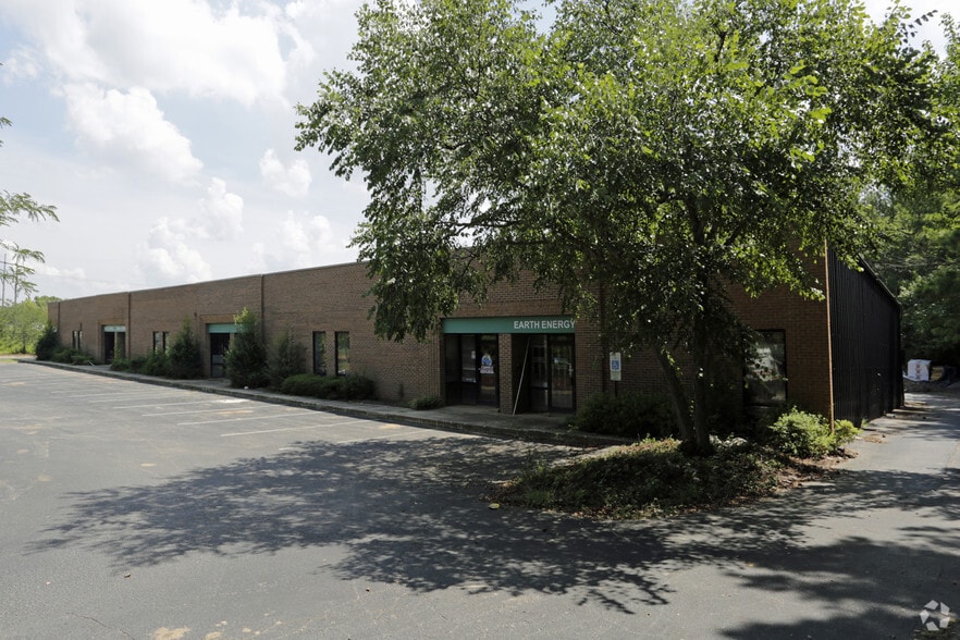 3305 Durham Dr, Raleigh, NC for lease - Building Photo - Image 2 of 18