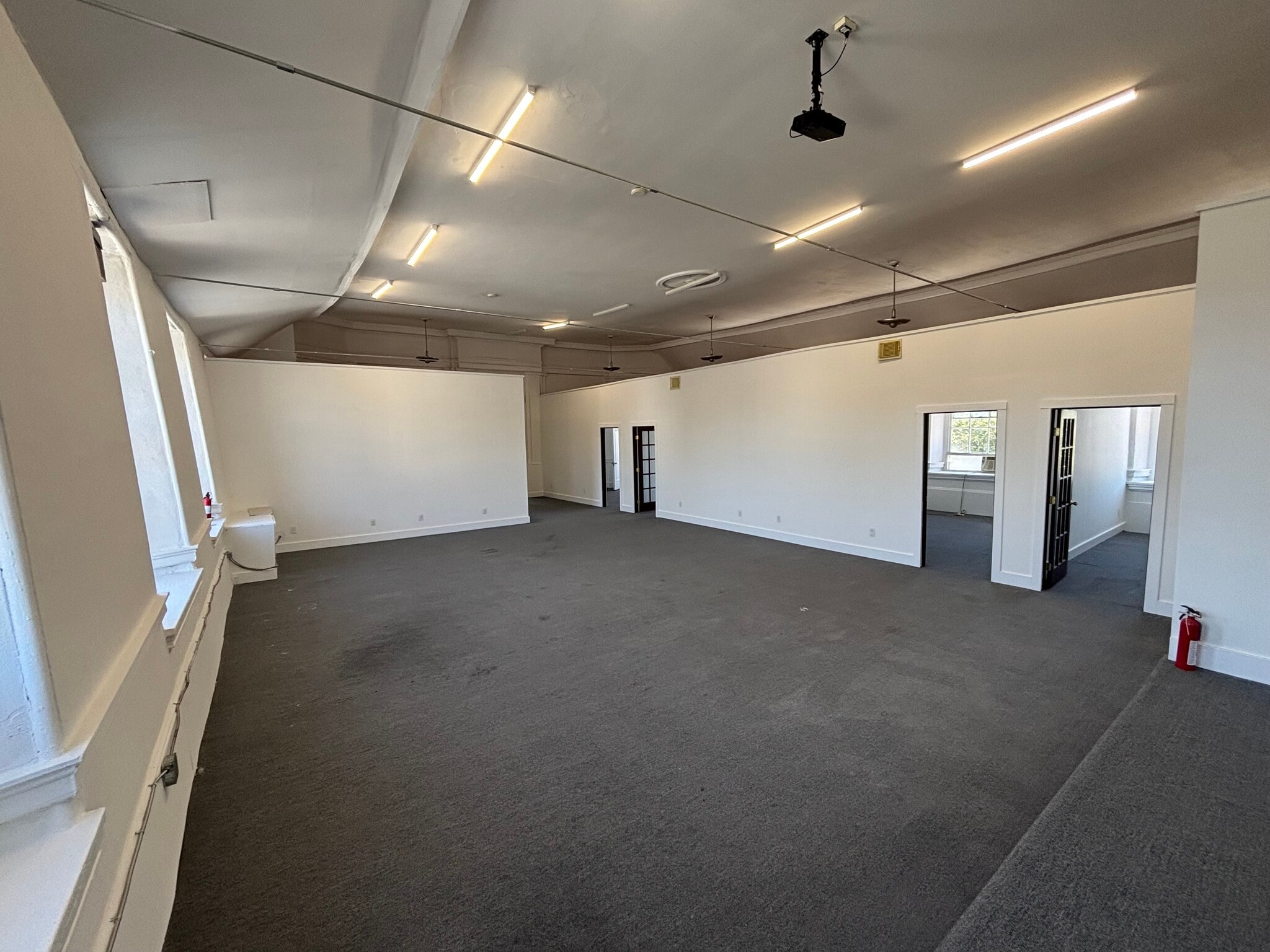 4200-4206 Ridge Ave, Philadelphia, PA for lease Primary Photo- Image 1 of 8