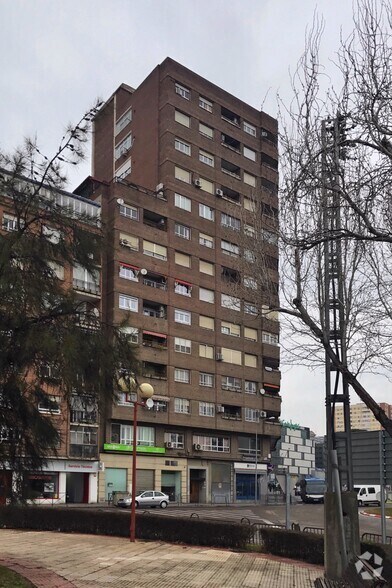 Immeuble residentiel dans Talavera de la Reina, Toledo à vendre - Photo du bâtiment - Image 2 de 2