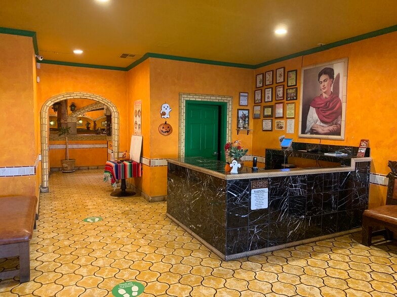 2490 Fair St, Chico, CA for lease - Interior Photo - Image 3 of 17