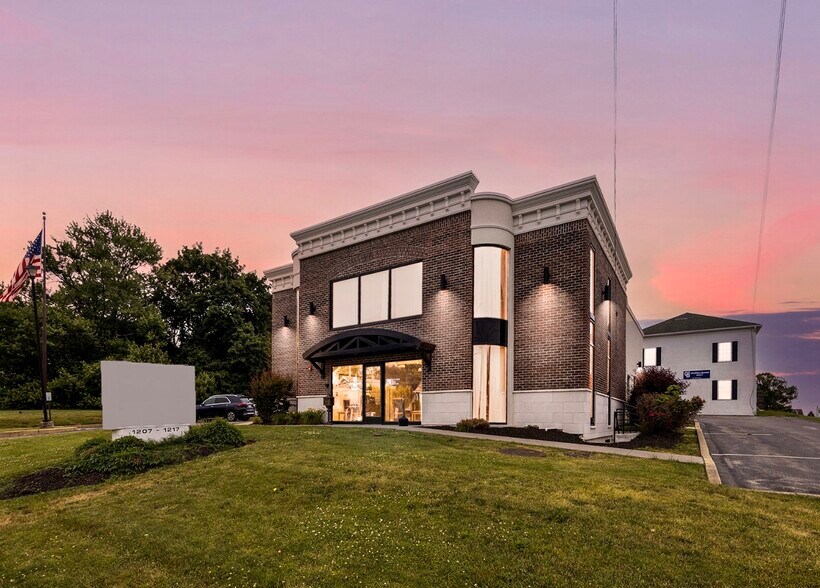 1207 Fayette St, Conshohocken, PA à vendre - Photo principale - Image 1 de 79