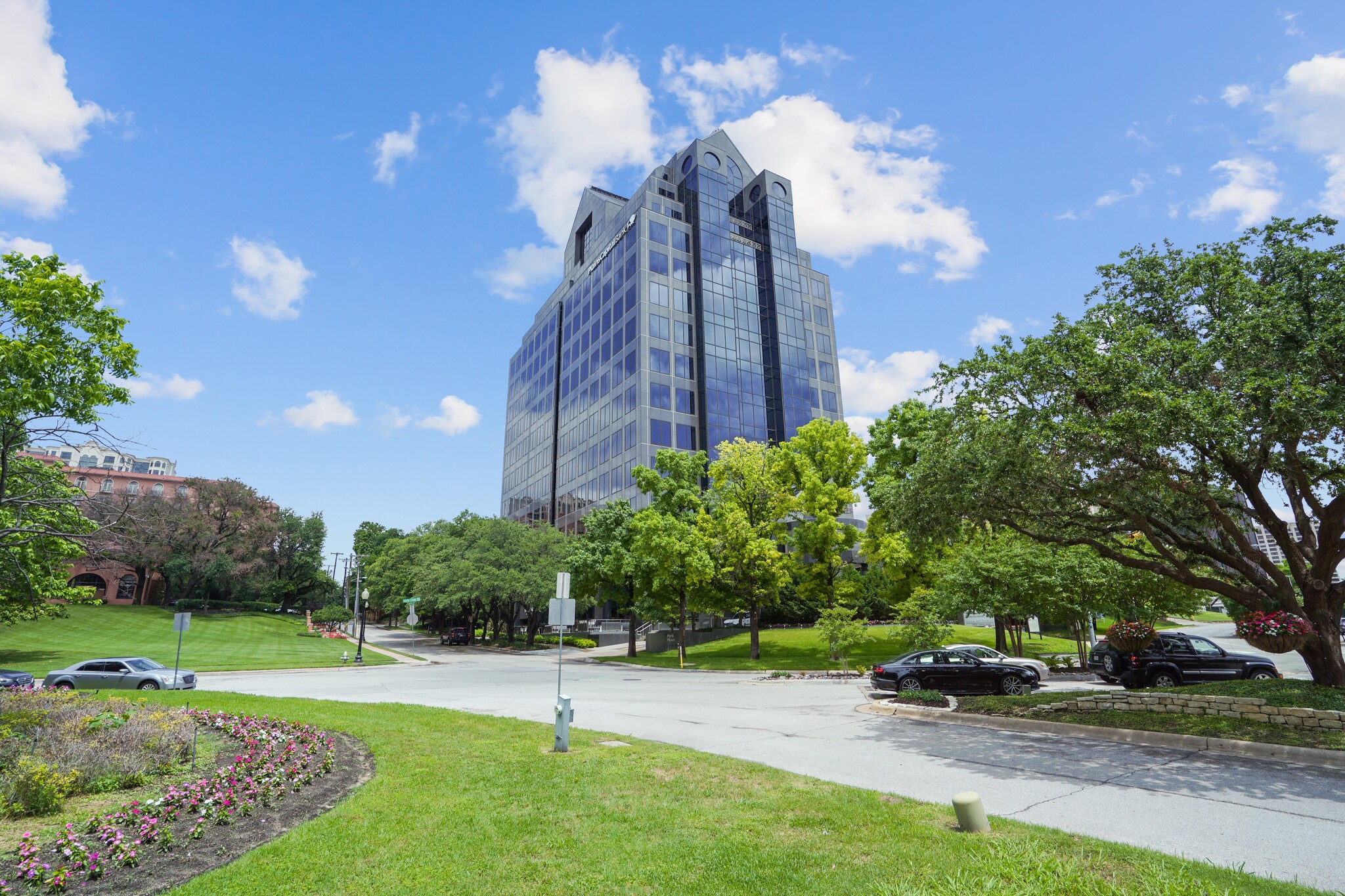 2911 Turtle Creek Blvd, Dallas, TX for lease Building Photo- Image 1 of 37