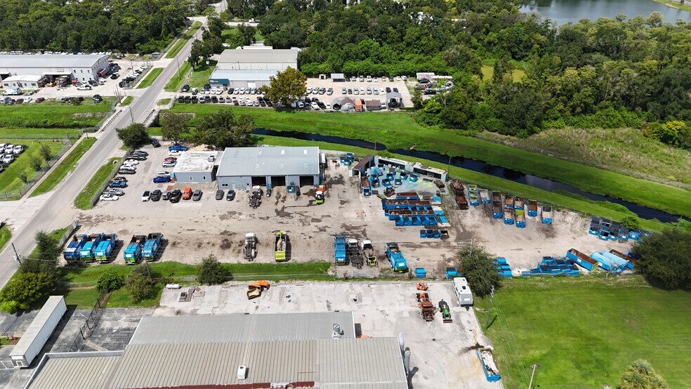 481 Thorpe Rd, Orlando, FL à louer - Photo du bâtiment - Image 3 de 9