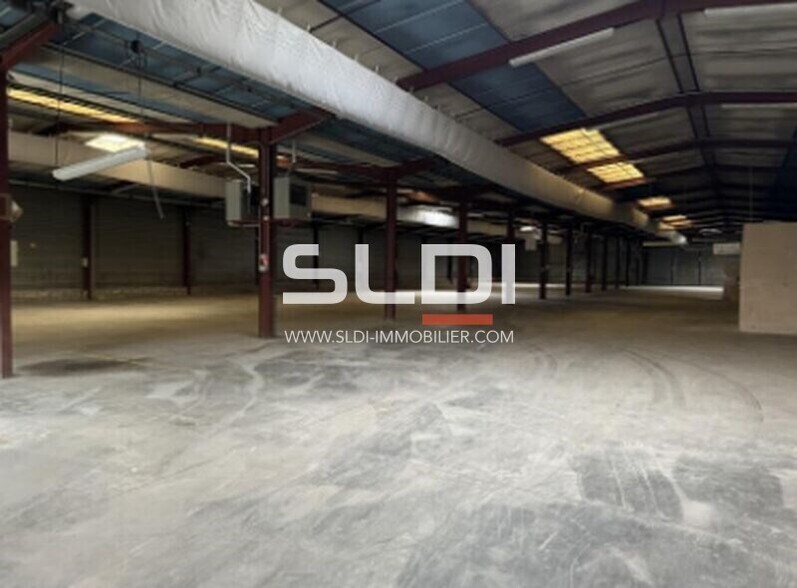 Flex in Bron for sale - Building Photo - Image 1 of 5