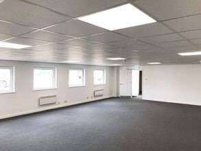 Stanbridge Rd, Leighton Buzzard à louer Photo intérieure- Image 1 de 2