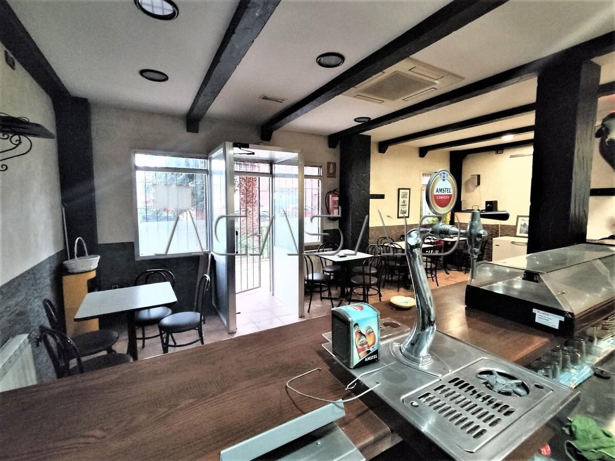 Illescas, TOL 45200 -  -  - Interior Photo - Image 2 of 8