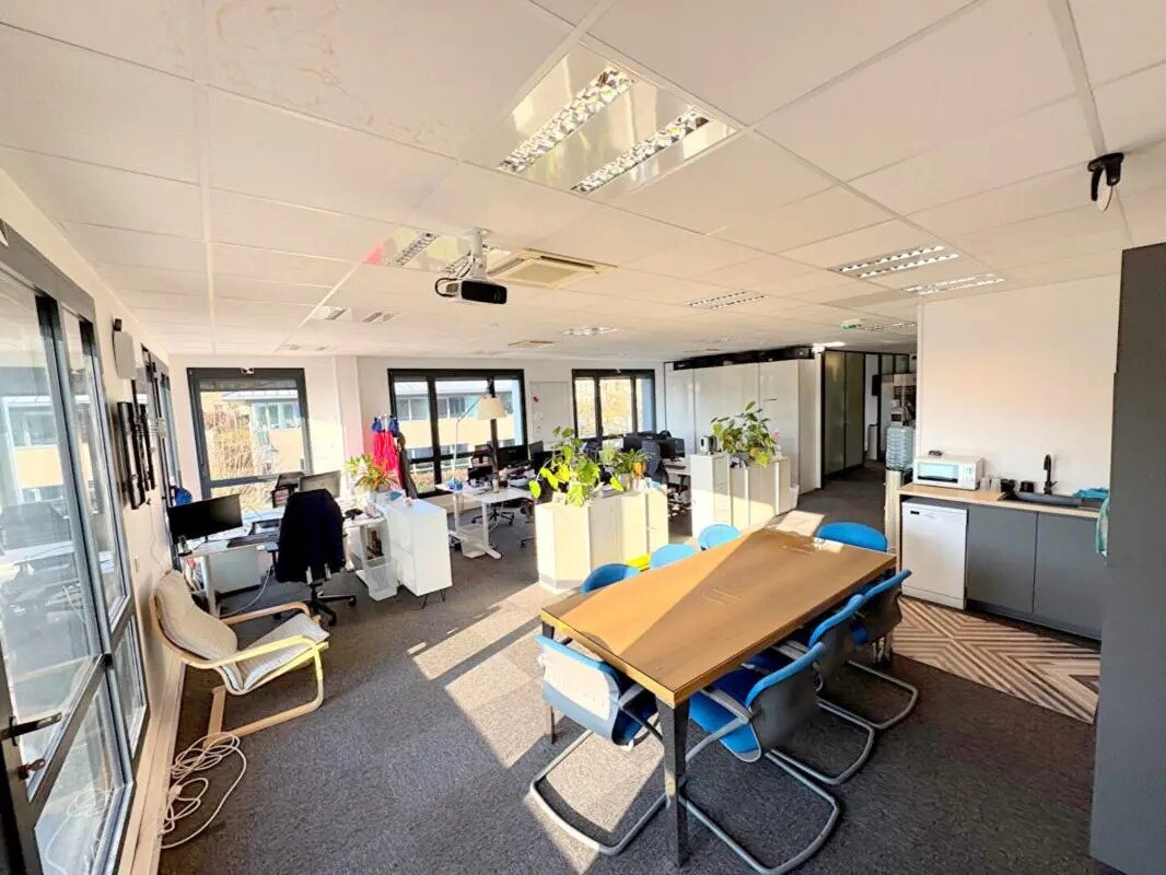 Bureau dans FOURQUEUX à louer Photo du bâtiment- Image 1 de 8