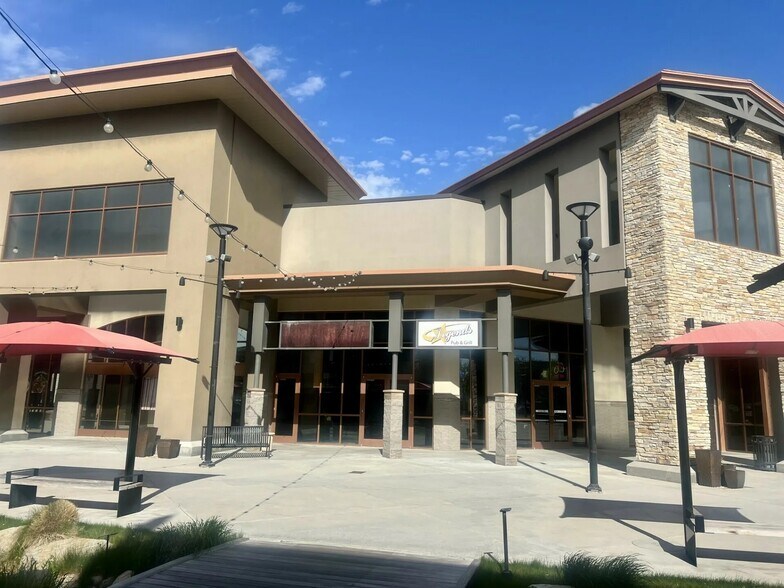 7609 W Overland Rd, Boise, ID à louer - Photo du bâtiment - Image 2 de 7