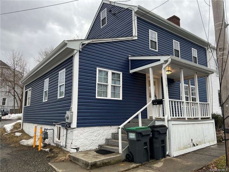 145-147 Ward St portfolio of 2 properties for sale on LoopNet.ca - Primary Photo - Image 1 of 1