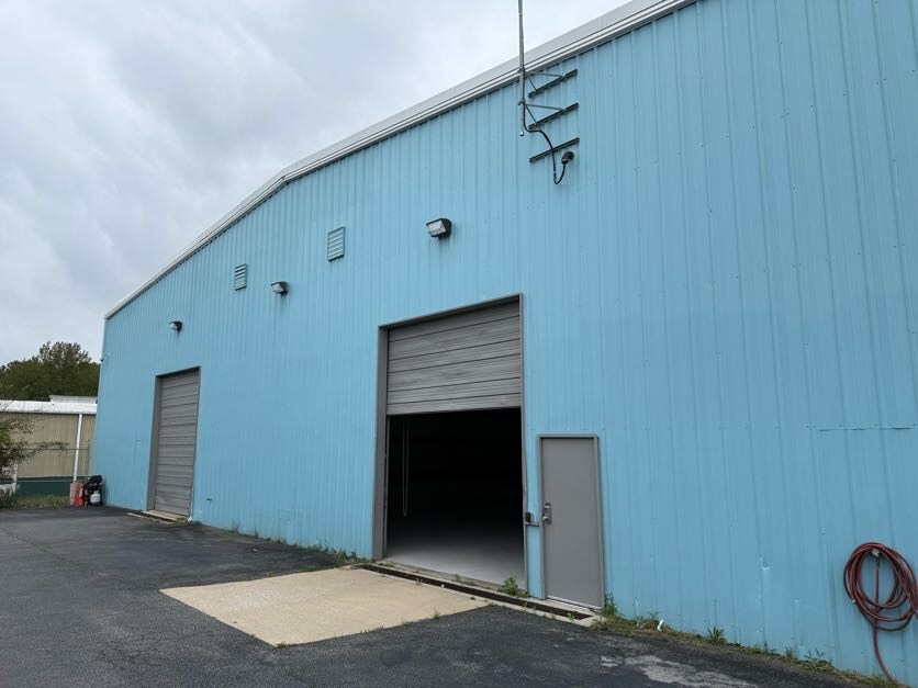 2011 Factory Ln, Petersburg, VA for lease Primary Photo- Image 1 of 6