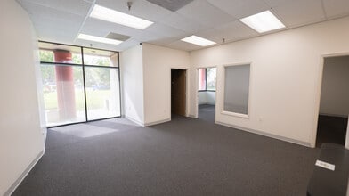 1209 Tech Blvd, Tampa, FL à louer Photo intérieure- Image 1 de 13