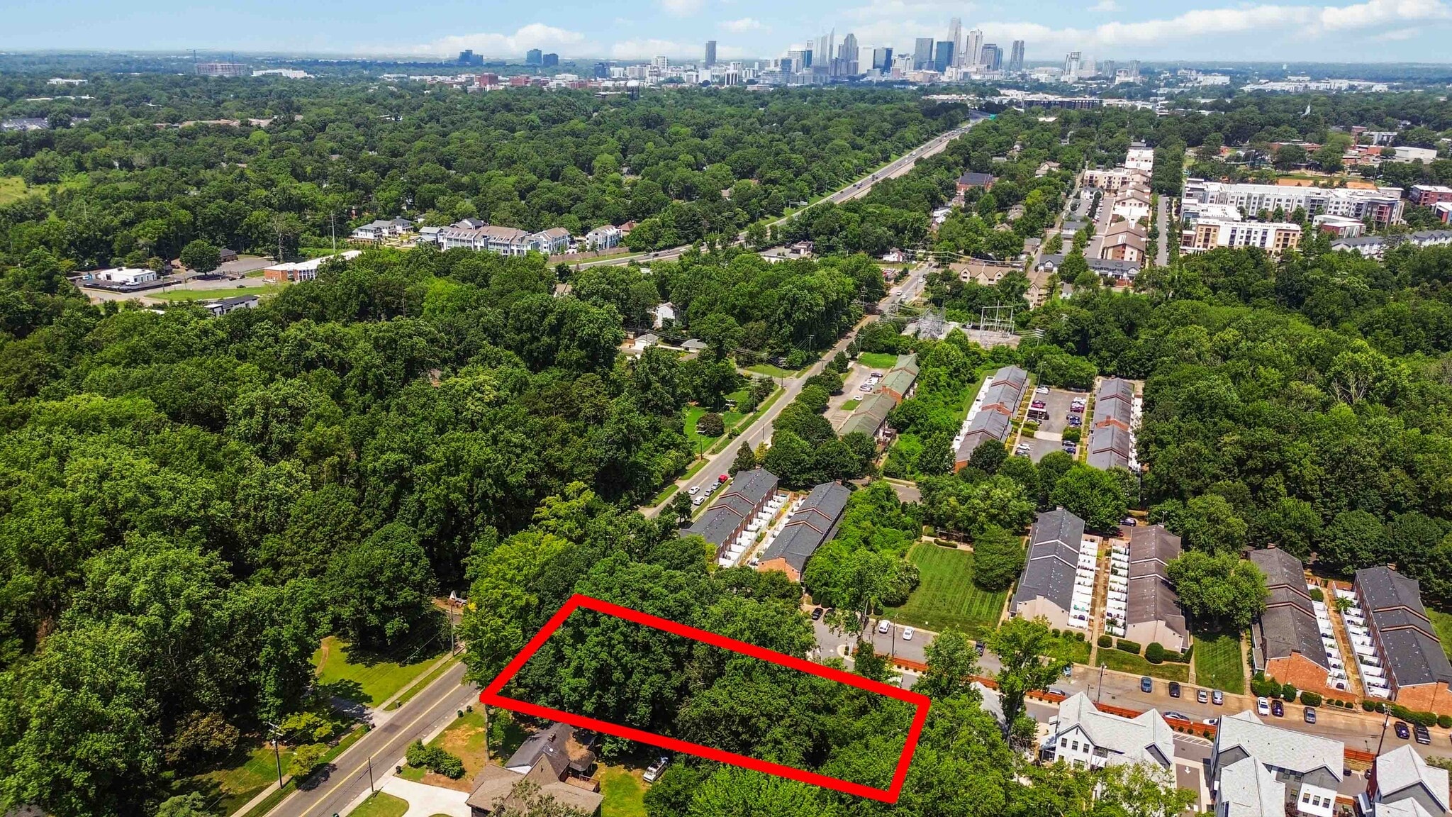 2937 Commonwealth Ave, Charlotte, NC for sale Primary Photo- Image 1 of 8