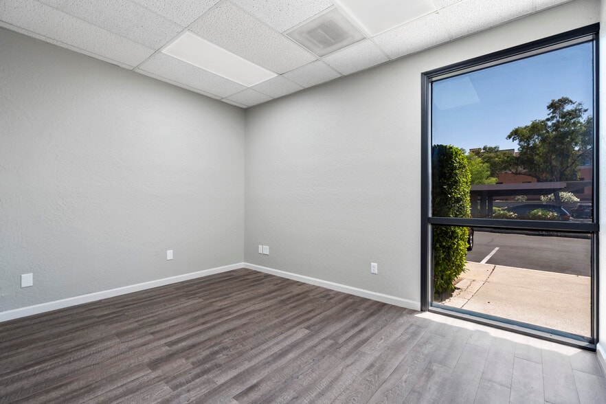 10505 N 69th St, Scottsdale, AZ for lease - Interior Photo - Image 3 of 20