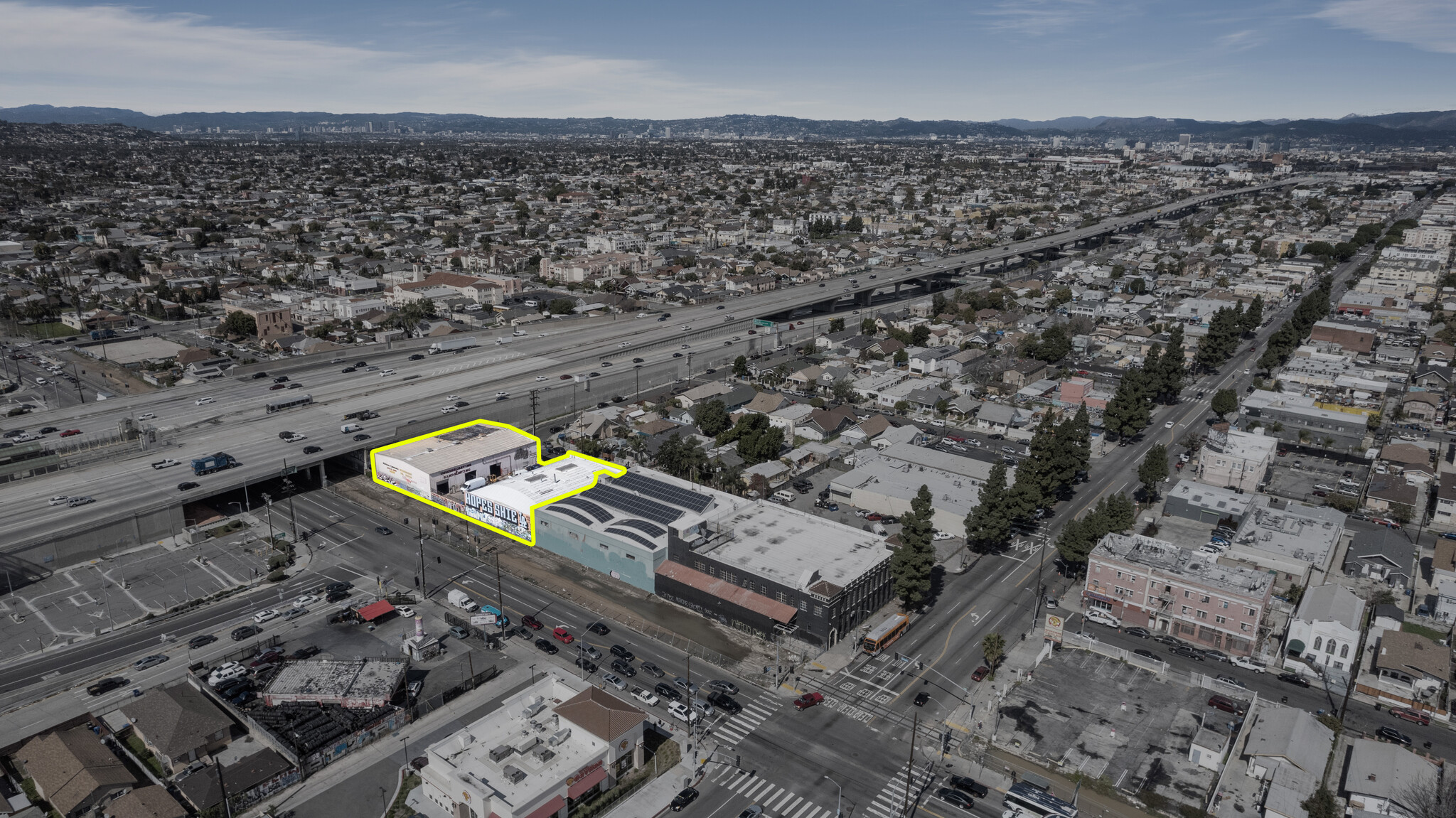 326-330 W 58th St, Los Angeles, CA for lease Building Photo- Image 1 of 10