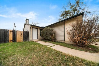 Plus de détails pour 808 Lloyd Ln, Elgin, TX - Multi-résidentiel à vendre