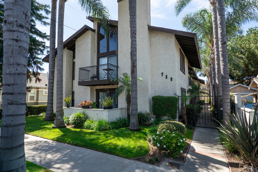 729 Freeman Ave, Long Beach, CA for sale - Building Photo - Image 3 of 11