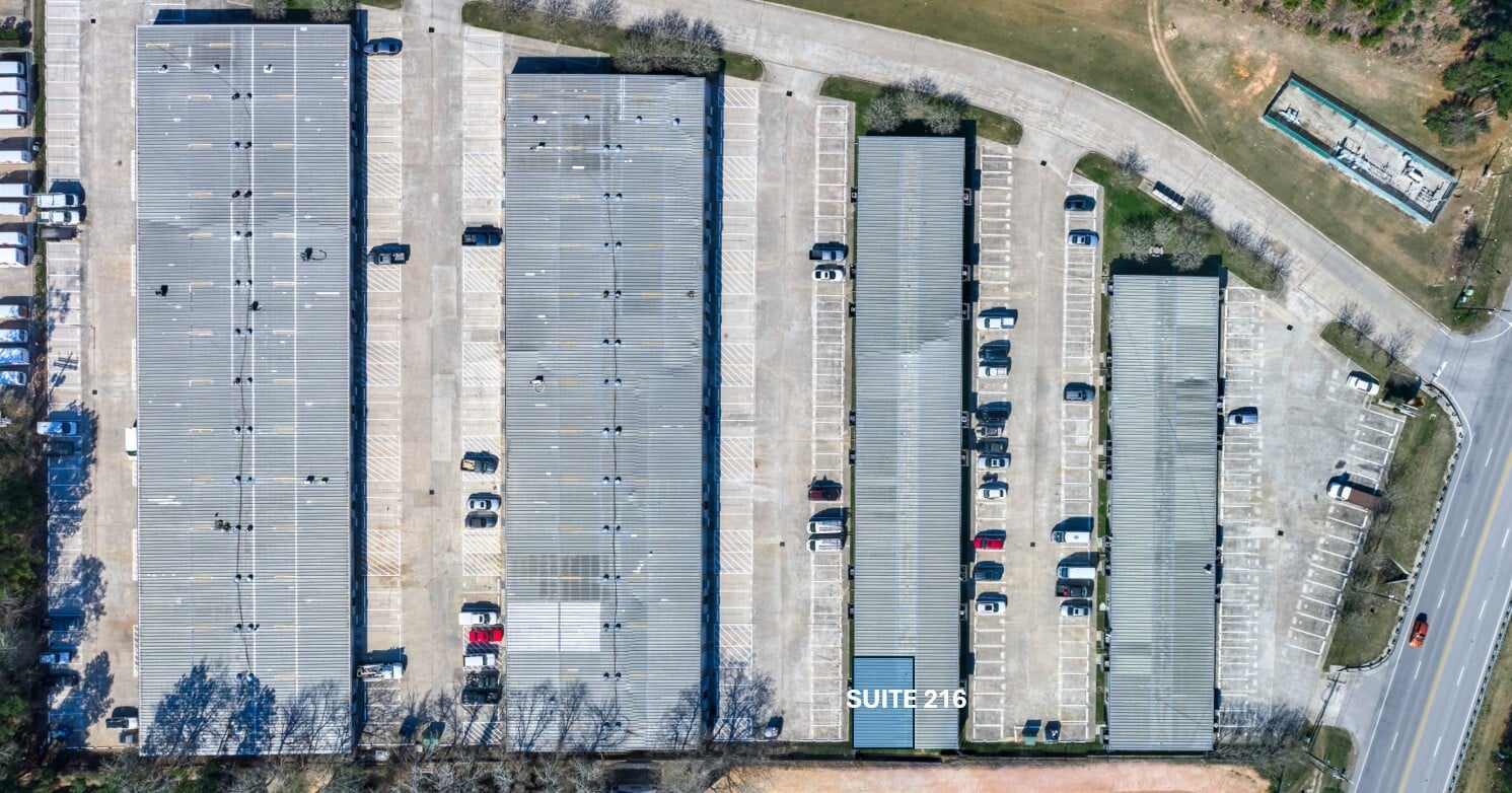 1300 S Frazier St, Conroe, TX for lease Interior Photo- Image 1 of 20