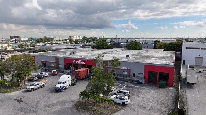 3281-3287 NW 78th Ave, Miami, FL for lease - Building Photo - Image 2 of 4