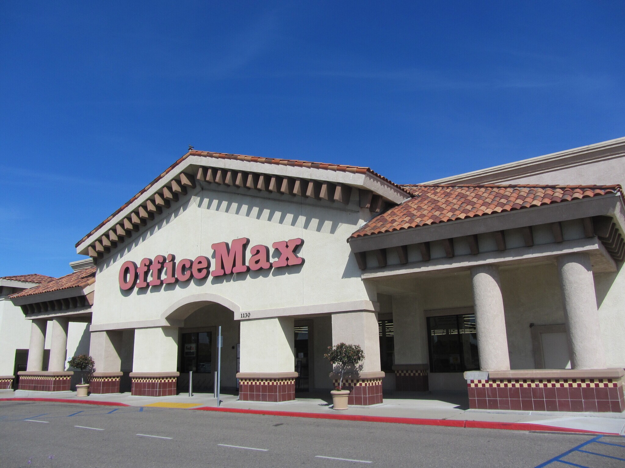 1160 W Branch St, Arroyo Grande, CA à louer Photo du bâtiment- Image 1 de 3